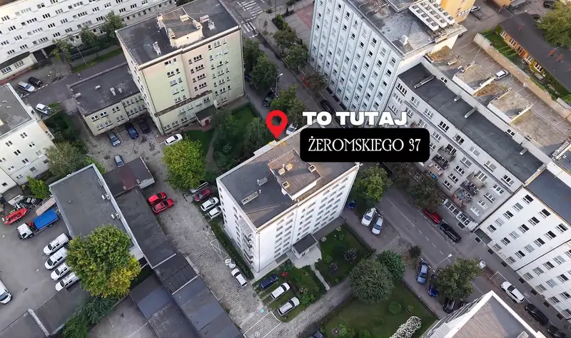 The area around 37 Żeromskiego St, Gdynia: villa, towers and the sea